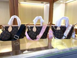 Picture of LV Lady Handbags _SKUfw141811238fw